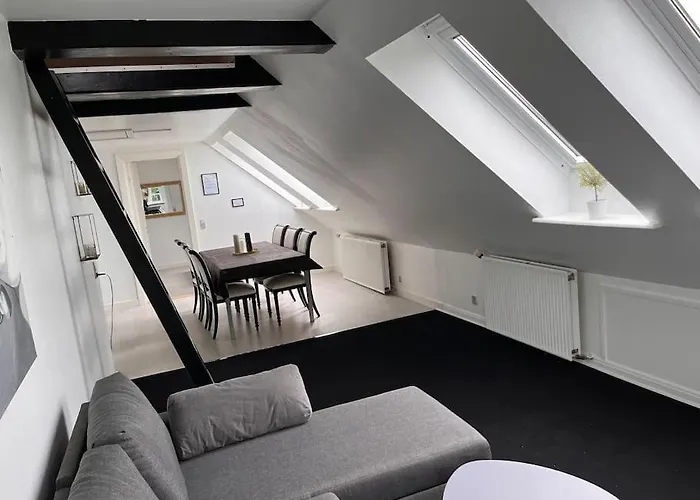 3 Vaerelses Med Hems - 4 *